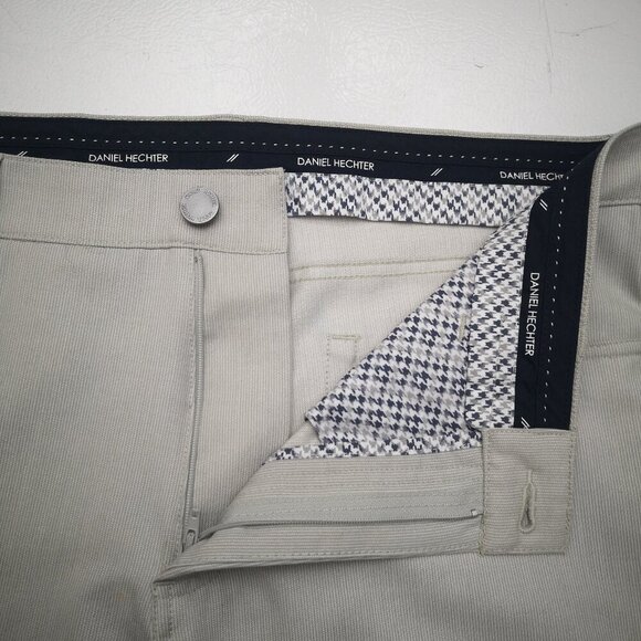 Daniel Hechter Men's Size 34/32 Light Grey Straight Legs Flat Front Pants - Picture 9 of 14